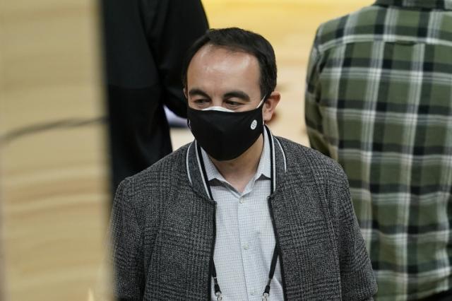 优直播平台-【揭秘】交易完败 偷情出轨 罗萨斯被裁墙倒万人推